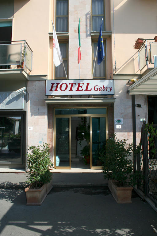 Hotel Gabry Монтеспертоли Екстериор снимка