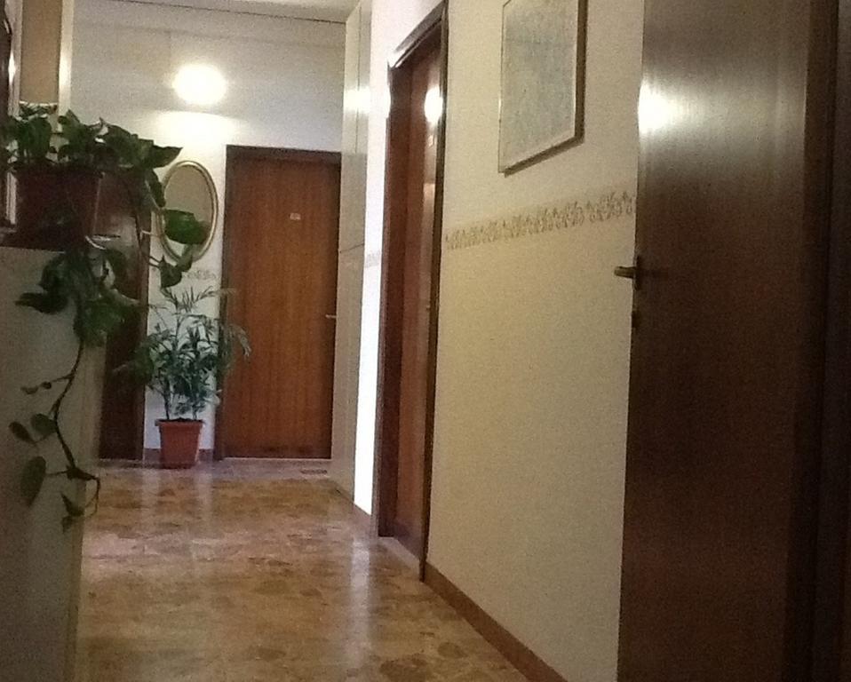 Hotel Gabry Монтеспертоли Екстериор снимка